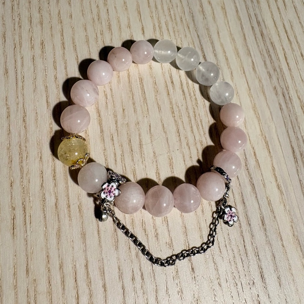 Elegant Pink and White Beaded Bracelet